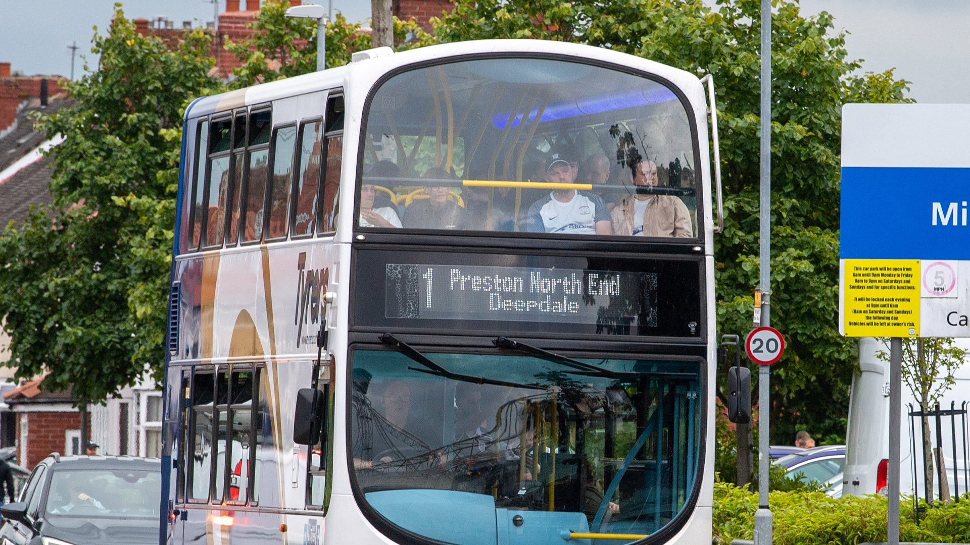Update zu Shuttlebus- und Reisebussen